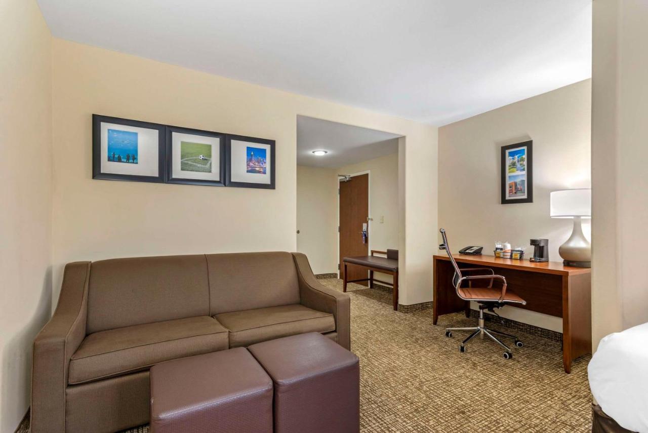 Comfort Suites At Kennesaw State University מראה חיצוני תמונה