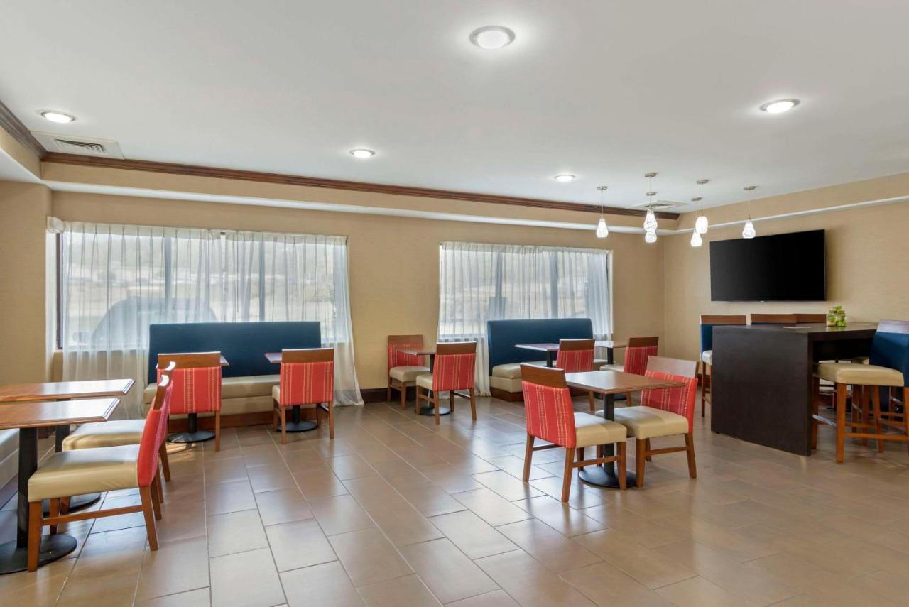 Comfort Suites At Kennesaw State University מראה חיצוני תמונה